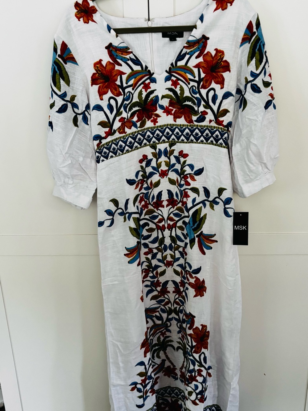 MSK White Embroidered Floral V-Neck Midi Dress